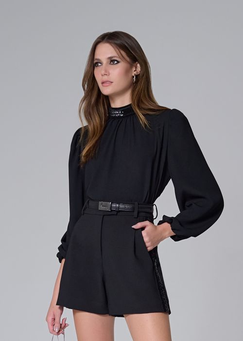 Short Detalhe Lateral Crepe Glamour - Preto