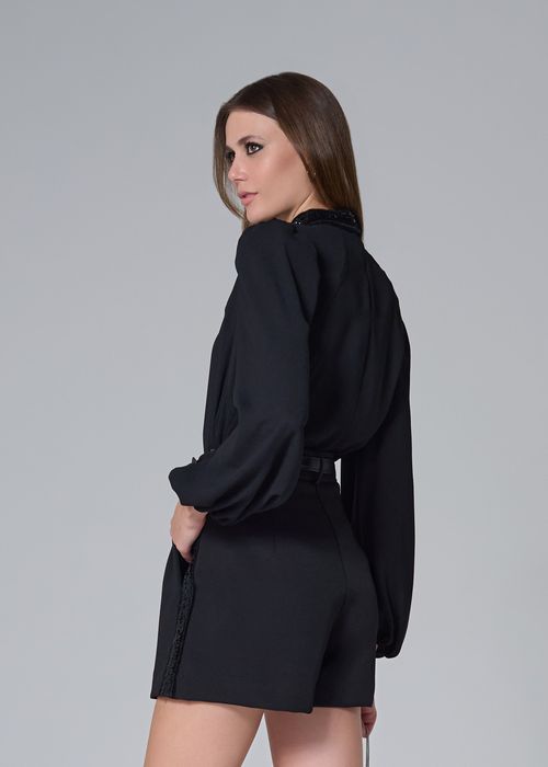 Short Detalhe Lateral Crepe Glamour - Preto