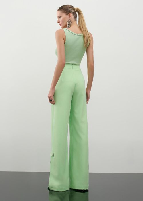 Conjunto Blusa Canelada E Calça Fenda Fresh - Maca Verde